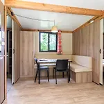 Huttopia 4* Royat