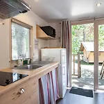 Huttopia Camping 4*