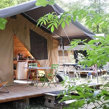 Huttopia 4*